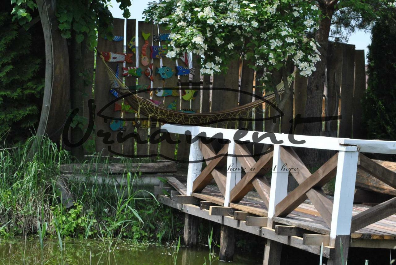 Садиба "Орнамент" Shatsk Exterior foto